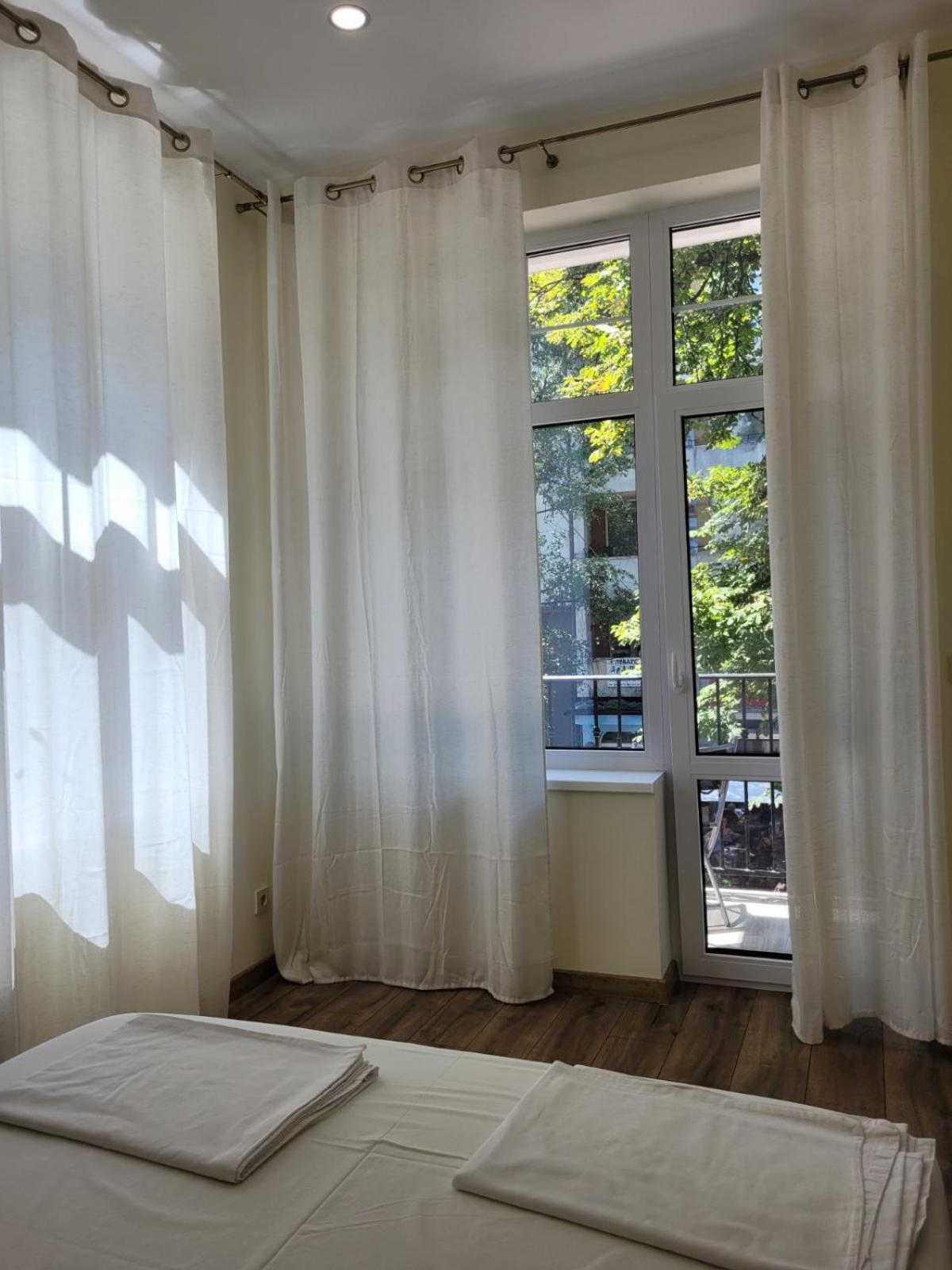 The House - Central Boutique Apartments 큐스텐딜 객실 사진